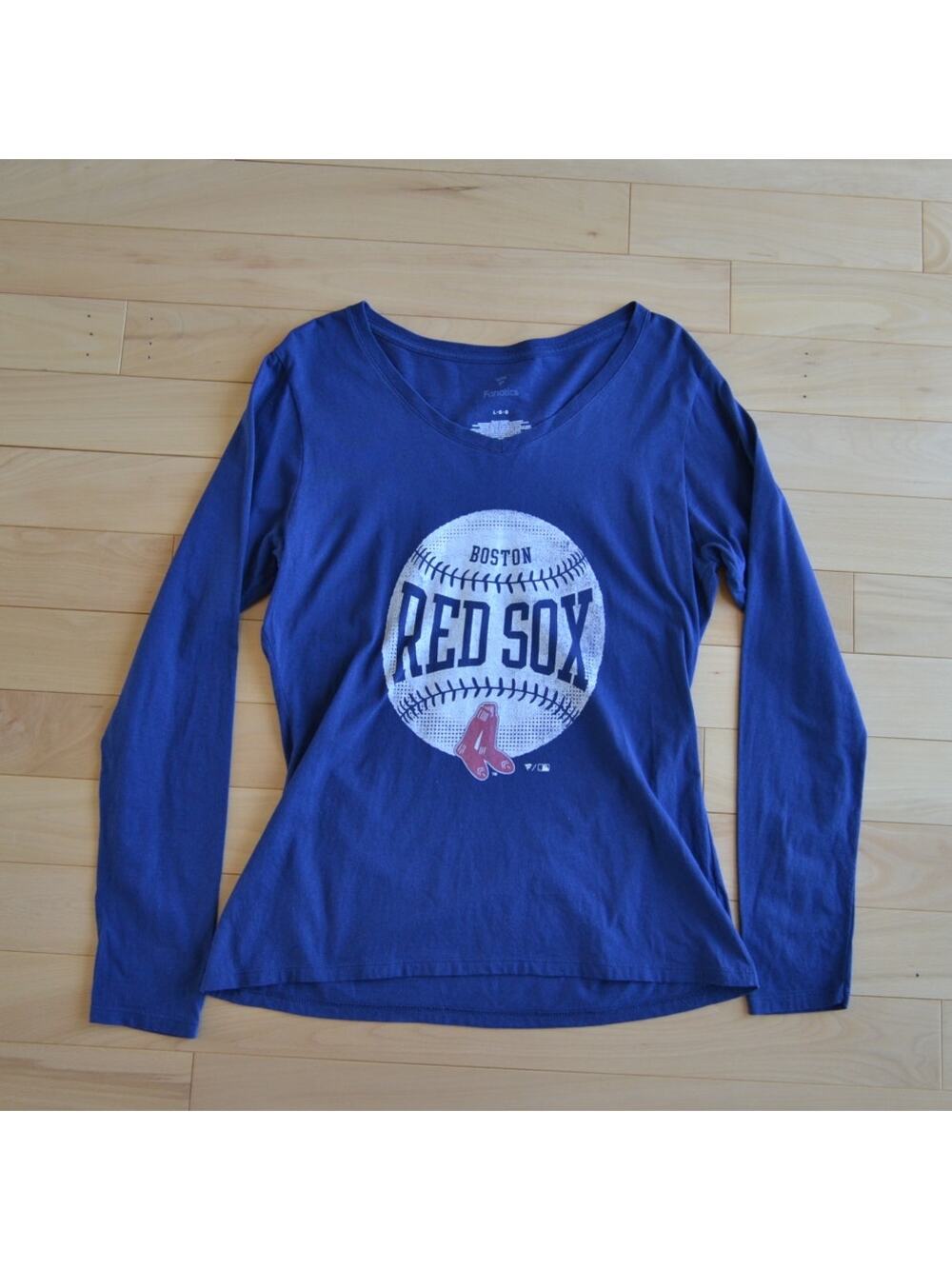 Fanatic Boston Red Sox V Neck Long Sleeve Tee Size Large